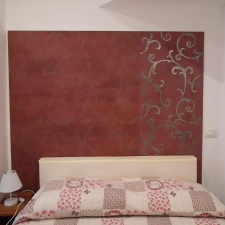 Giomar Apartment เนเปิลส์ ภายนอก รูปภาพ