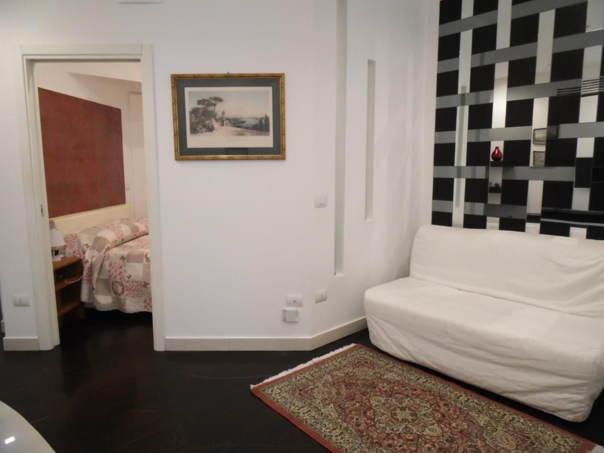 Giomar Apartment เนเปิลส์ ภายนอก รูปภาพ