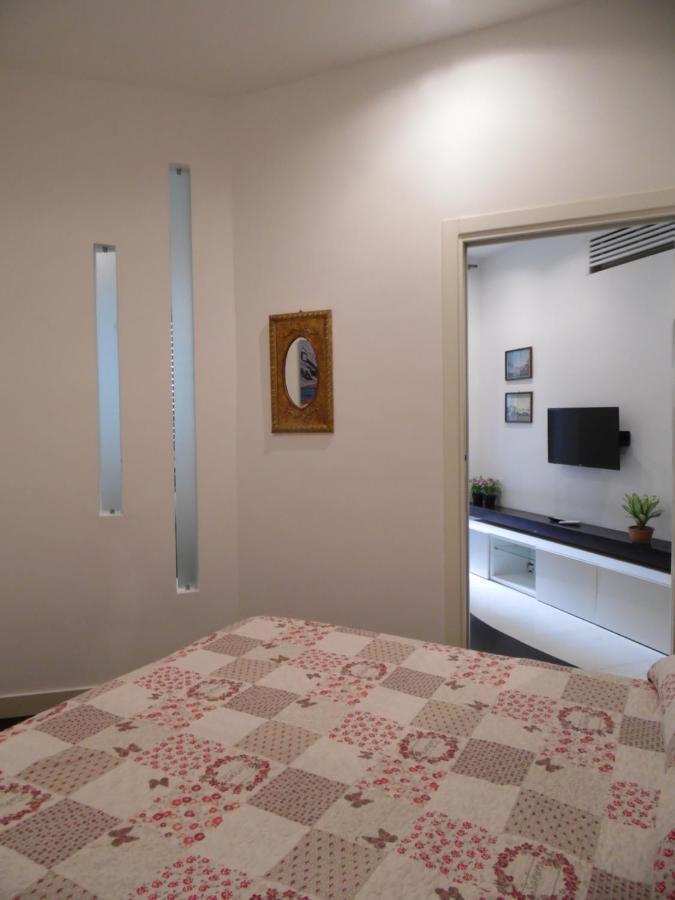 Giomar Apartment เนเปิลส์ ภายนอก รูปภาพ