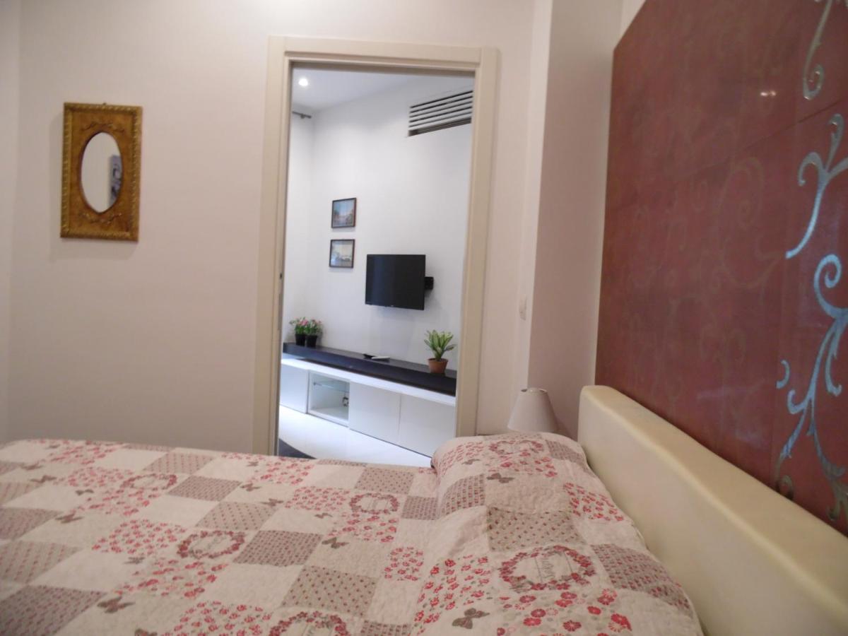 Giomar Apartment เนเปิลส์ ภายนอก รูปภาพ